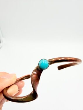 Vintage Copper Cuff Bracelet with Turquoise Stone – Sculptural Artisan Desig